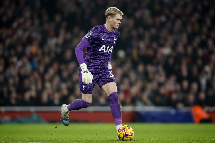 星空app-莫雷托：西汉姆接近签下热刺门将金斯基，交易方案租借+选择买断