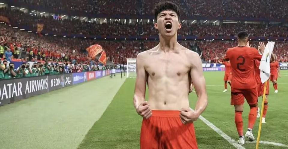 星空体育-王钰栋，拒绝德甲合同，放弃留洋？在中超拿300万顶薪